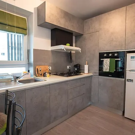 Elysian By Coressi Apartmán *