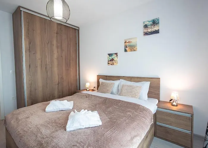 Elysian By Coressi 아파트 브라쇼브